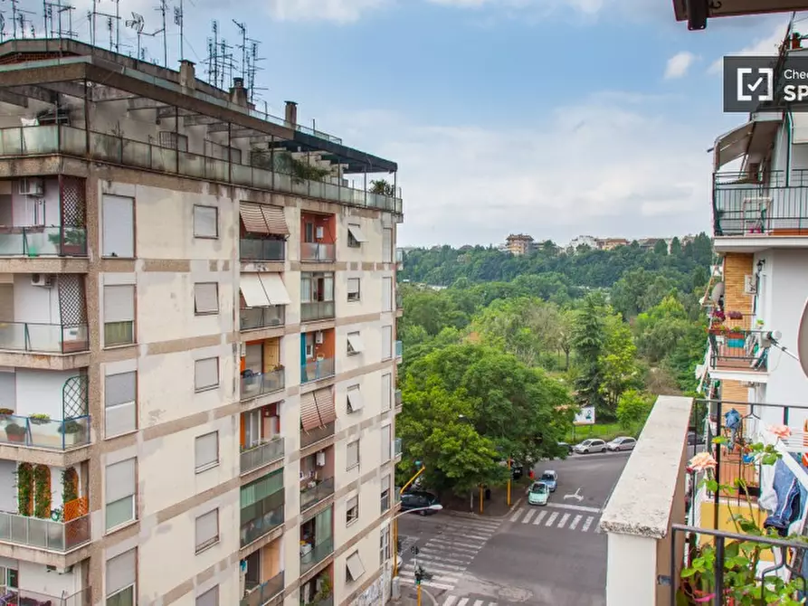 Immagine 13 di Camera condivisa in affitto  in Via Val Padana a Roma