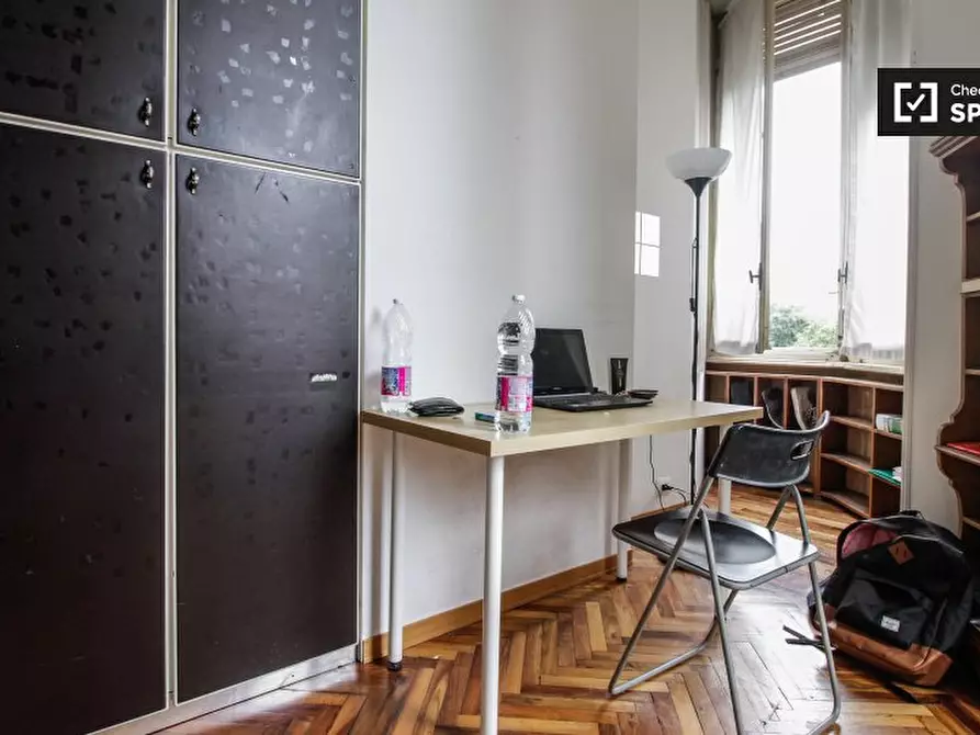 Immagine 2 di Camera condivisa in affitto  in Corso S. Maurizio a Torino