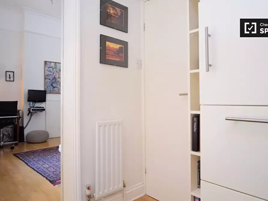 Immagine 6 di Appartamento in affitto  in Rosslyn Hill, Hampstead a Camden Town