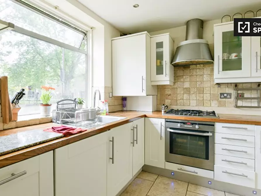 Immagine 8 di Camera condivisa in affitto  in Grice Court a Islington