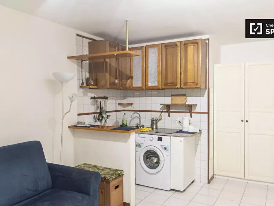 Immagine 4 di Ufficio in affitto  in Via dei Due Ponti a Roma