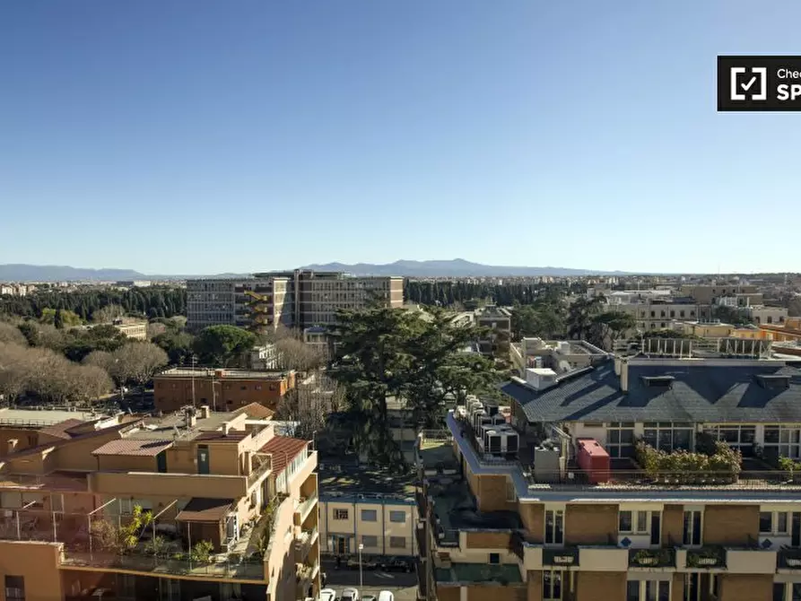 Immagine 16 di Appartamento in affitto  in Viale Ippocrate a Roma