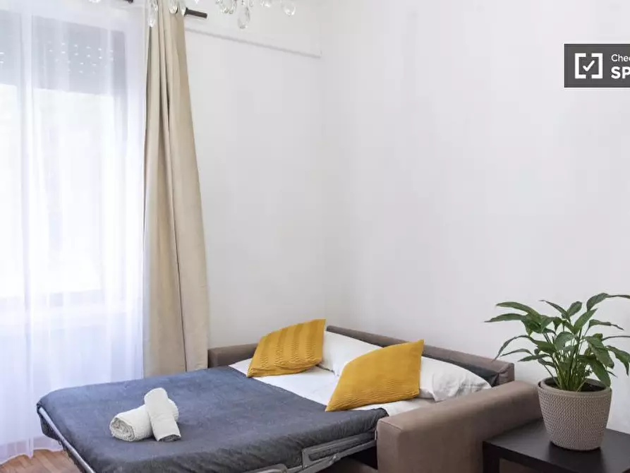 Immagine 14 di Appartamento in affitto  in Via Giovanni Antonelli a Roma