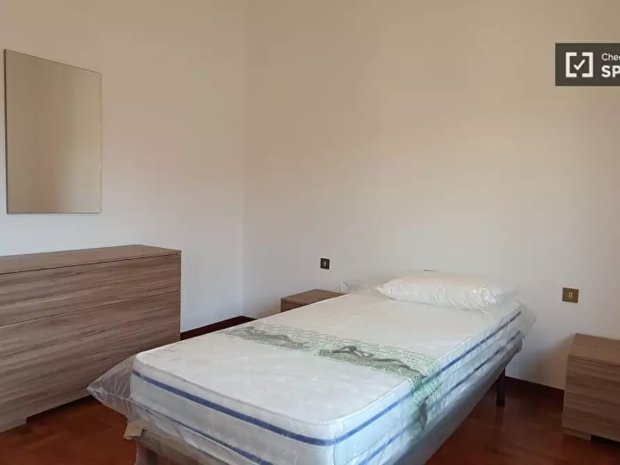 Immagine 2 di Camera condivisa in affitto  in Via G. Deledda a Treviolo