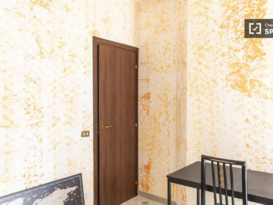 Immagine 5 di Camera condivisa in affitto  in Via Simone Ghini a Roma