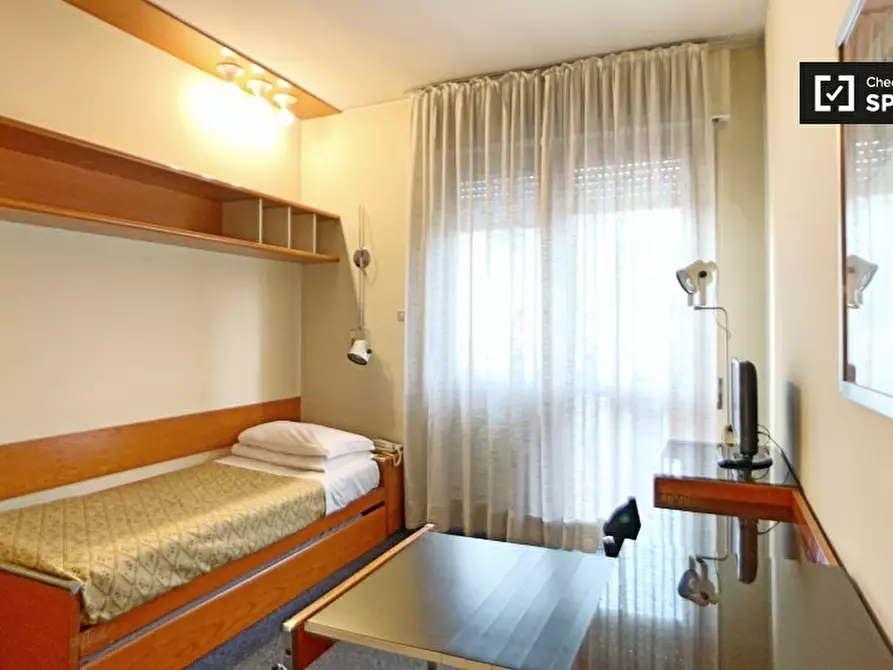 Immagine 2 di Ufficio in affitto  in Via Privata Viserba, 20126 Milano MI, Italy a Milano