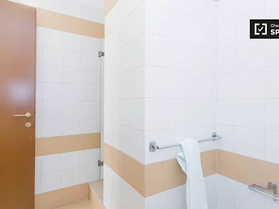 Immagine 6 di Camera condivisa in affitto  in Via Torquato Tasso a Sesto San Giovanni