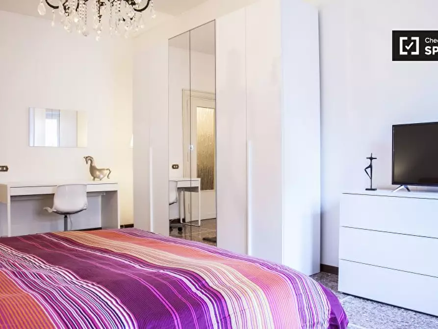 Immagine 3 di Camera condivisa in affitto  in Via Marcantonio Bragadin a Roma