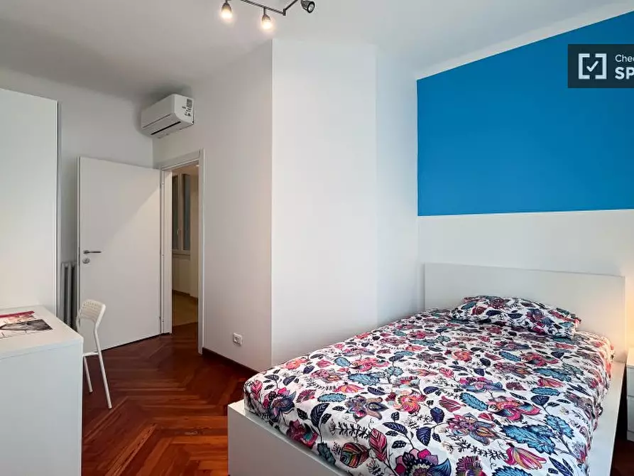 Immagine 1 di Camera condivisa in affitto  in P.za XXV Aprile a Milano