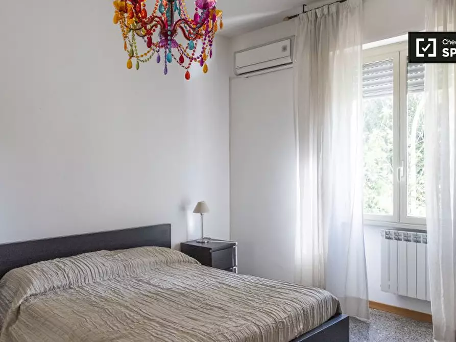 Immagine 1 di Camera condivisa in affitto  in Via Portuense a Roma