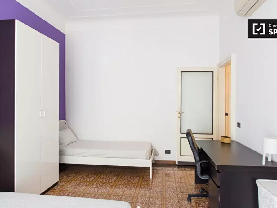 Immagine 4 di Camera condivisa in affitto  in Viale Romagna a Milano