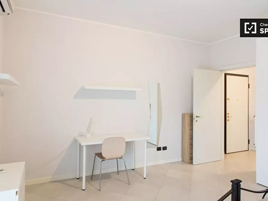 Immagine 4 di Camera condivisa in affitto  in Via Carlo Bertolazzi a Milano