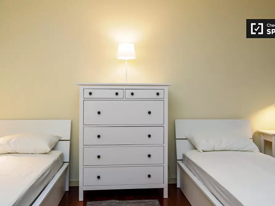 Immagine 3 di Camera condivisa in affitto  in Via Moisè Loria a Milano