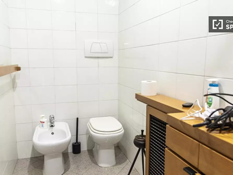 Immagine 15 di Camera condivisa in affitto  in Lungotevere di Pietra Papa a Roma