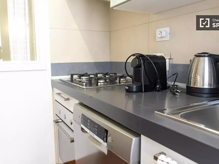 Immagine 16 di Appartamento in affitto  in Via dei Podesti a Roma