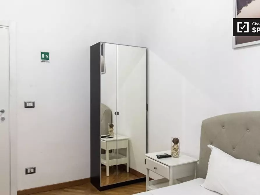 Immagine 11 di Appartamento in affitto  in Via Calabria a Roma