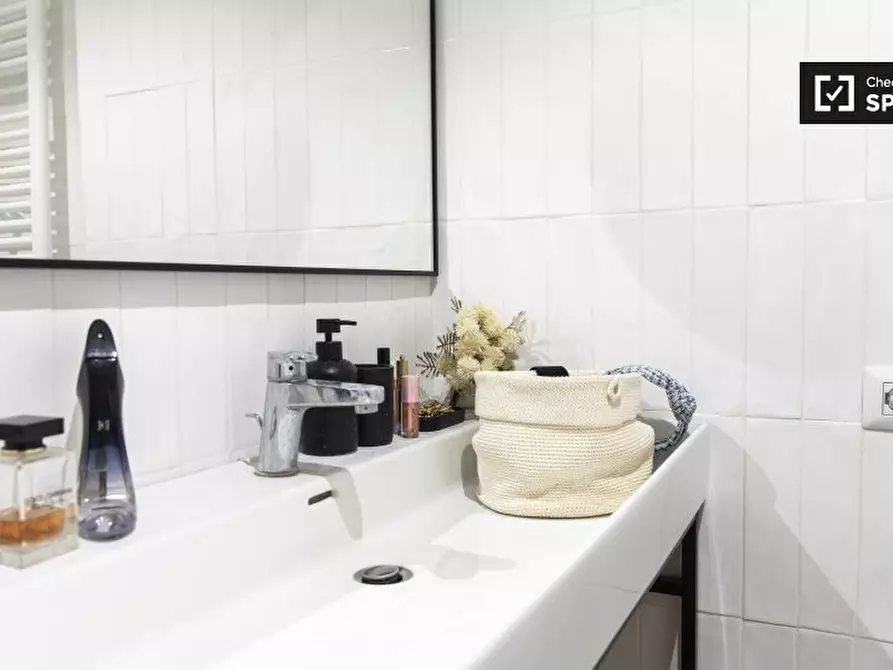 Immagine 6 di Camera condivisa in affitto  in Largo Ettore Marchiafava a Roma