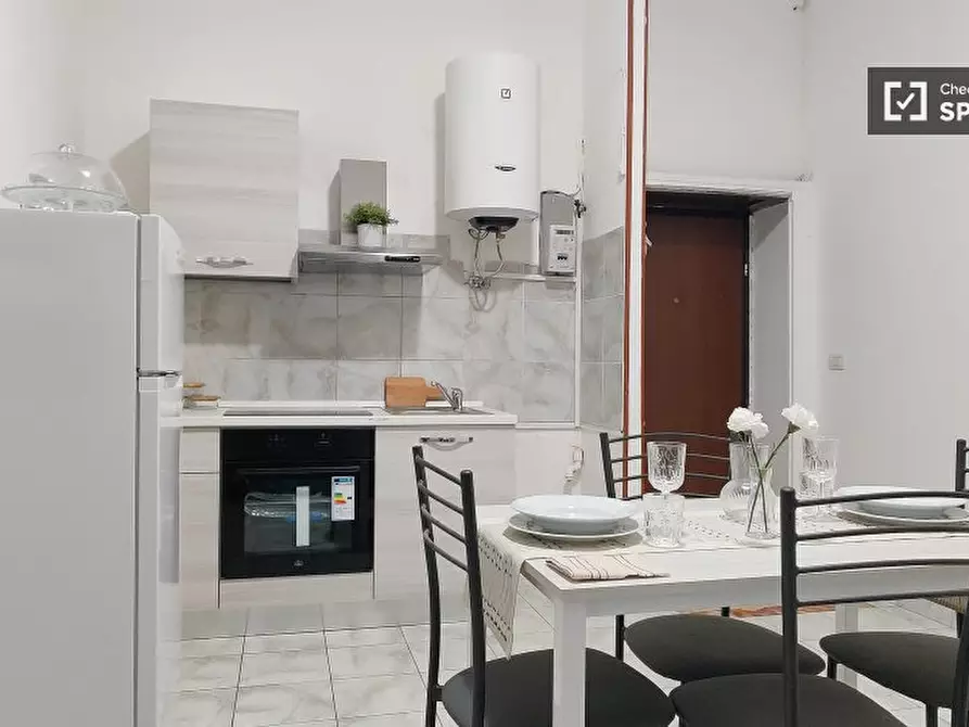 Immagine 3 di Appartamento in affitto  in Via Giacinto Mompiani a Milano