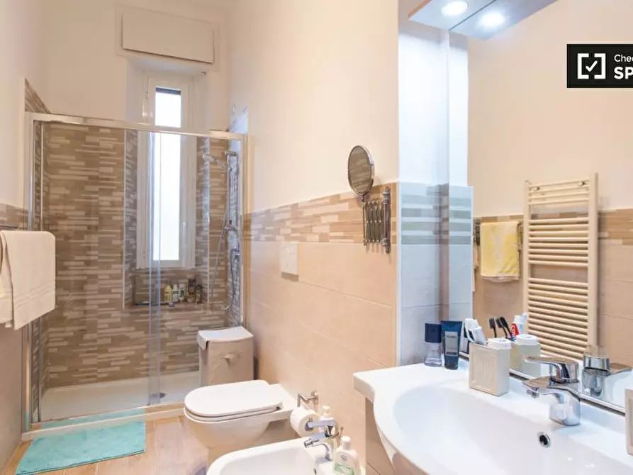 Immagine 11 di Camera condivisa in affitto  in Viale Edoardo Jenner a Milano