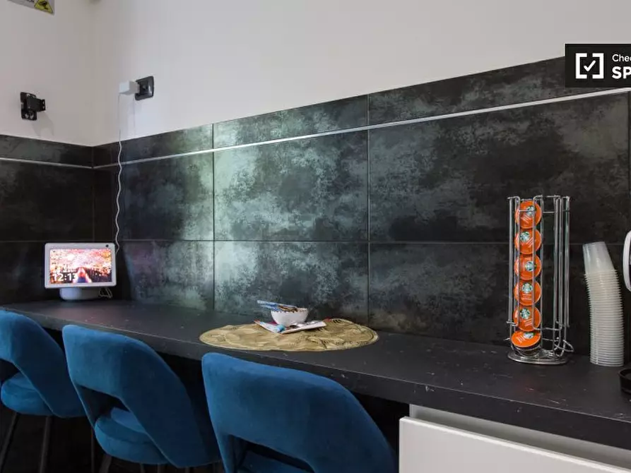 Immagine 11 di Camera condivisa in affitto  in Via Salemi a Milano