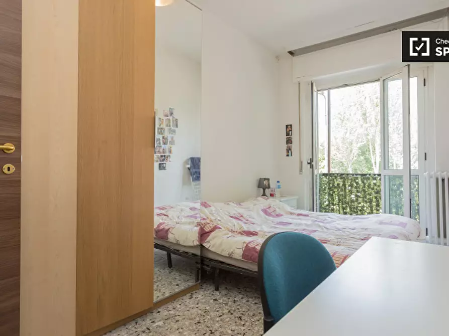 Immagine 6 di Camera condivisa in affitto  in Via Achille Feraboli a Milano