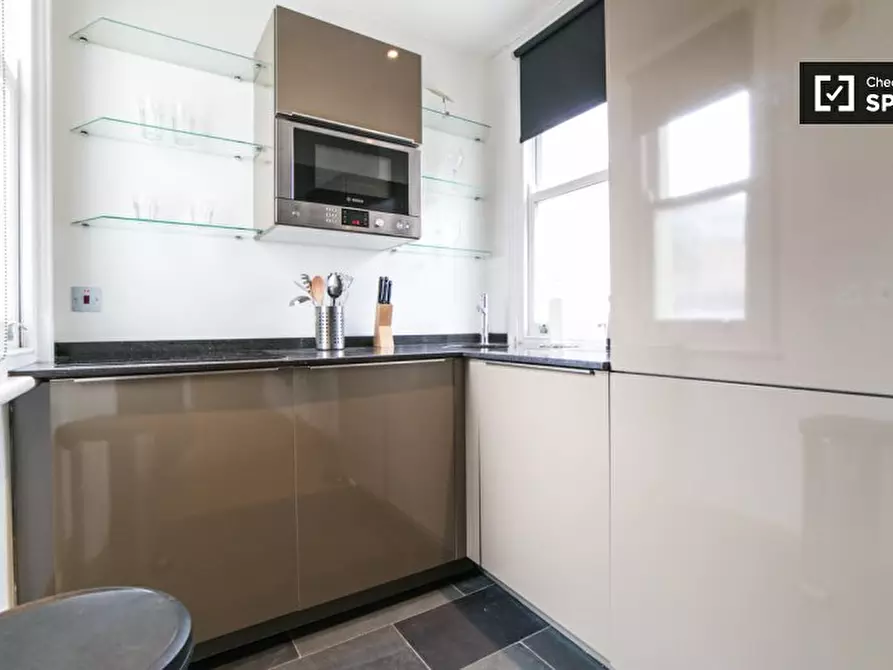 Immagine 6 di Ufficio in affitto  in Flat 4B, 5 New Bridge St, London EC4V 6AB a 