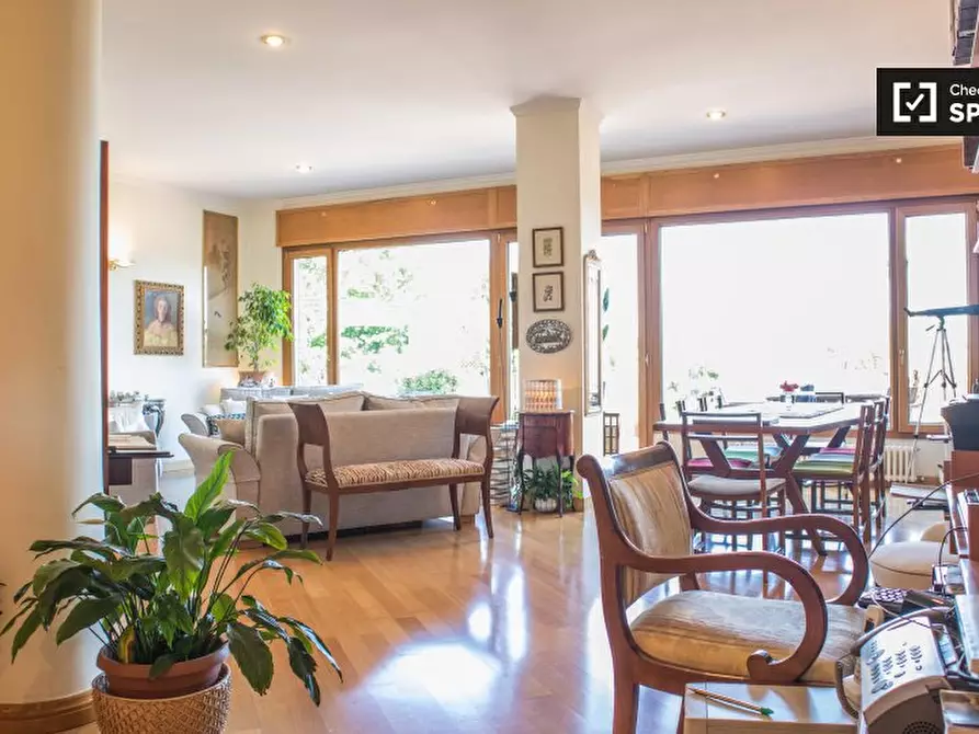 Immagine 15 di Camera condivisa in affitto  in Via S. Lucio, 00165 Roma RM, Italy a Roma