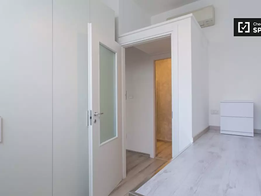 Immagine 3 di Camera condivisa in affitto  in Via Acerenza a Milano