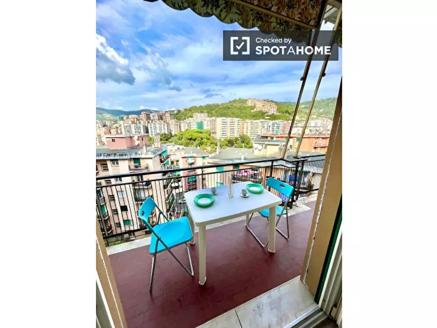 Immagine 15 di Camera condivisa in affitto  in Via Carmelo Onorato a Genova