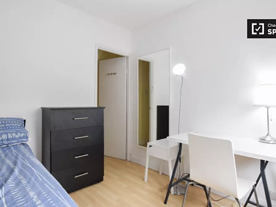 Immagine 10 di Camera condivisa in affitto  in Rayners Road a Wandsworth