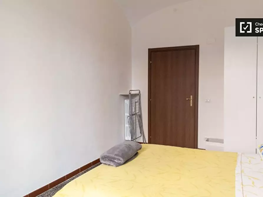 Immagine 4 di Camera condivisa in affitto  in Via Principe Amedeo a Roma