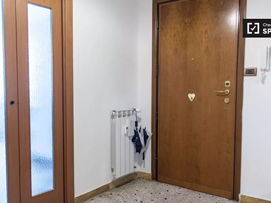 Immagine 17 di Camera condivisa in affitto  in Via Leone IX a Roma