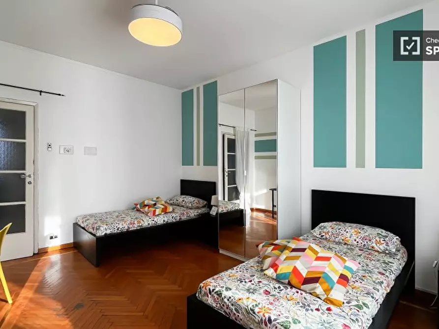 Immagine 15 di Camera condivisa in affitto  in Via Ajaccio a Milano