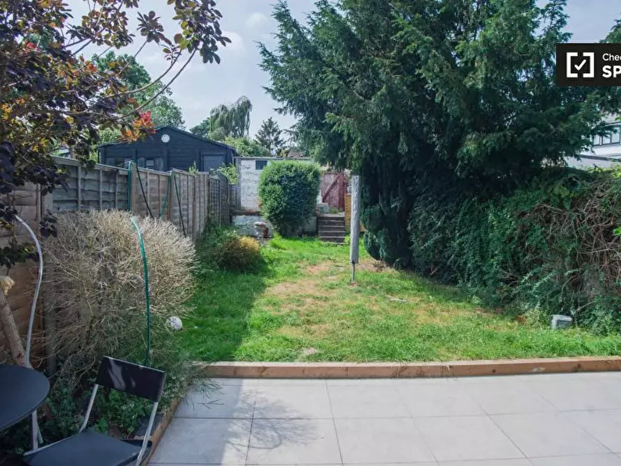 Immagine 17 di Appartamento in affitto  in Jevington Way a Greenwich