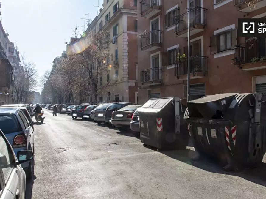 Immagine 15 di Appartamento in affitto  in Via della Marranella a Roma