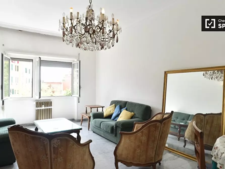 Immagine 5 di Camera condivisa in affitto  in Viale Giacomo Aicardi a Roma