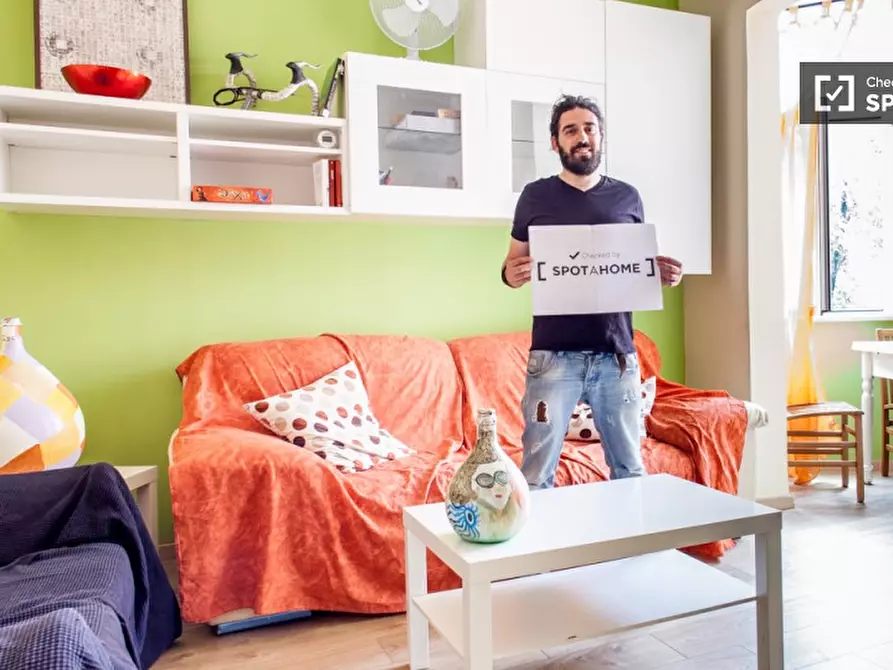 Immagine 8 di Camera condivisa in affitto  in Via Sagunto a Roma