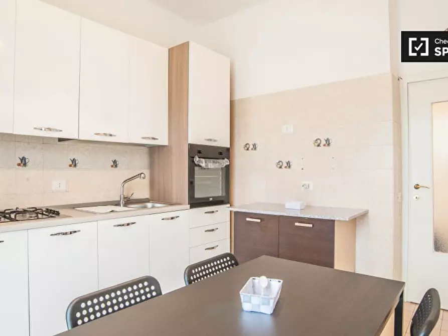 Immagine 9 di Camera condivisa in affitto  in Via Giovanni Battista Bastianelli a Roma