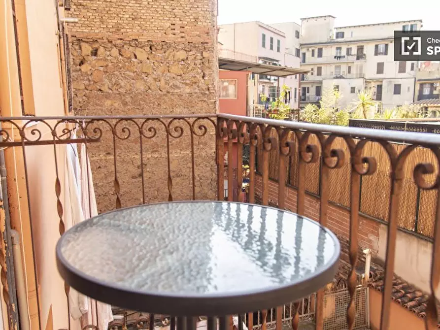 Immagine 13 di Camera condivisa in affitto  in Via Pesaro a Roma