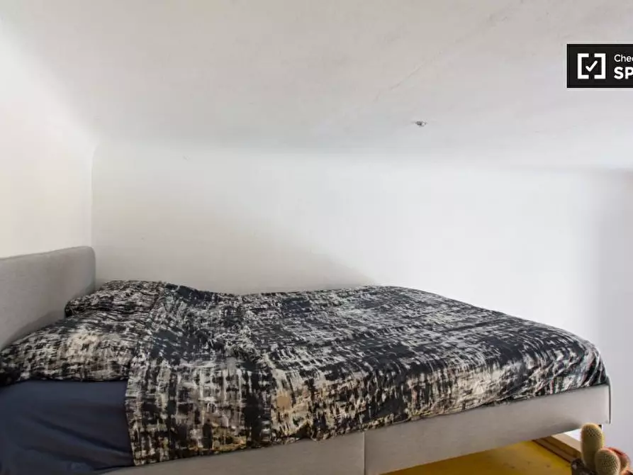 Immagine 4 di Camera condivisa in affitto  in via Curtatone a Milano