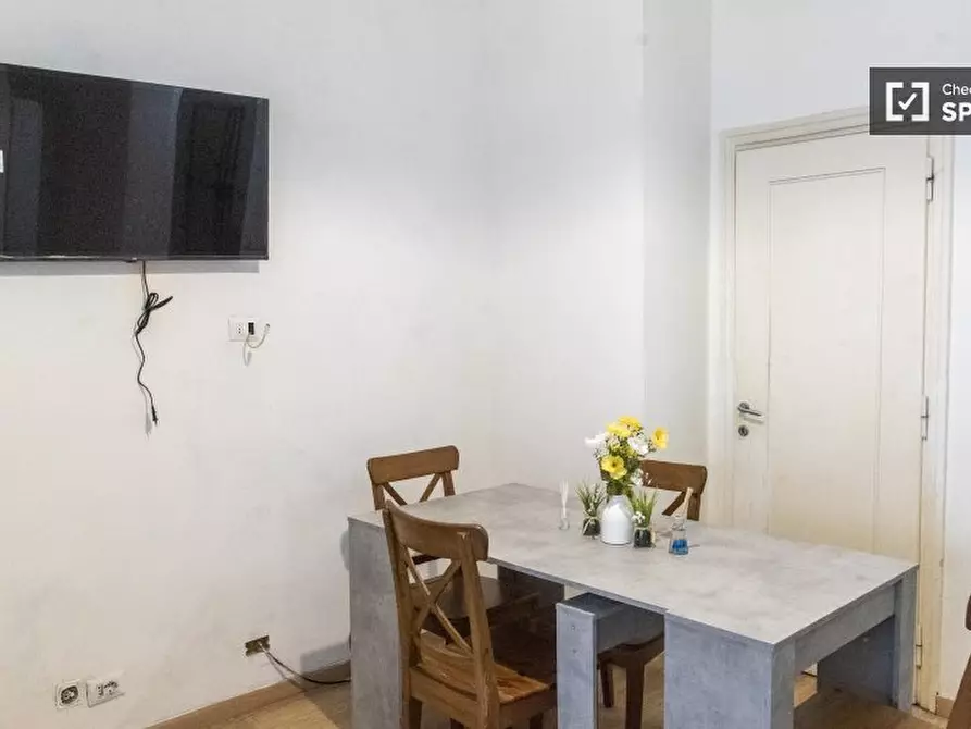 Immagine 6 di Appartamento in affitto  in Via Gian Luca Squarcialupo a Roma