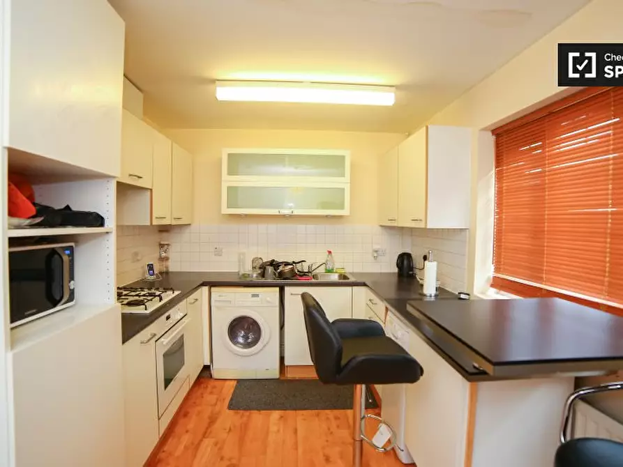 Immagine 9 di Camera condivisa in affitto  in Atlantis Cl a Barking