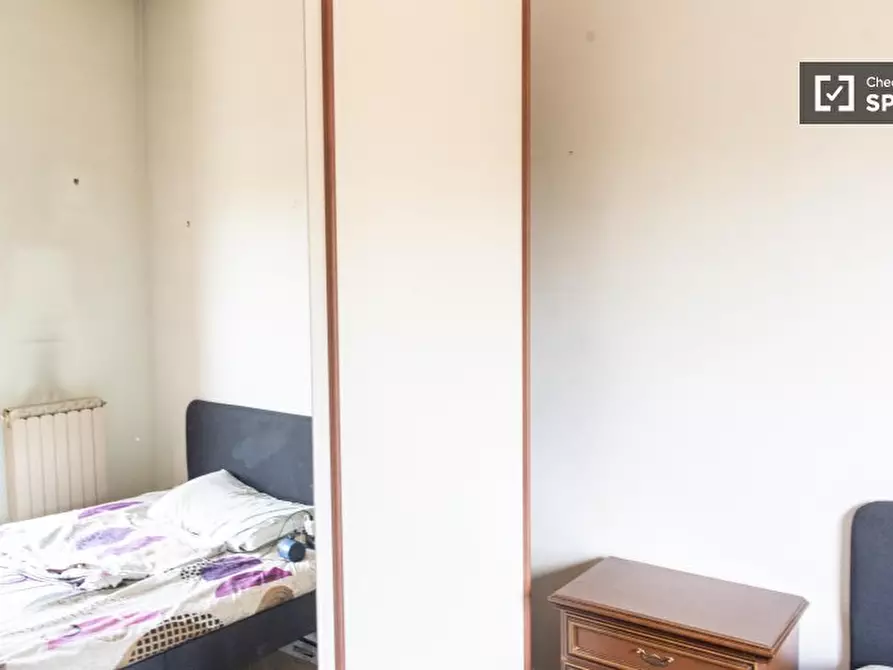 Immagine 3 di Camera condivisa in affitto  in Vicolo delle Lucarie a Roma