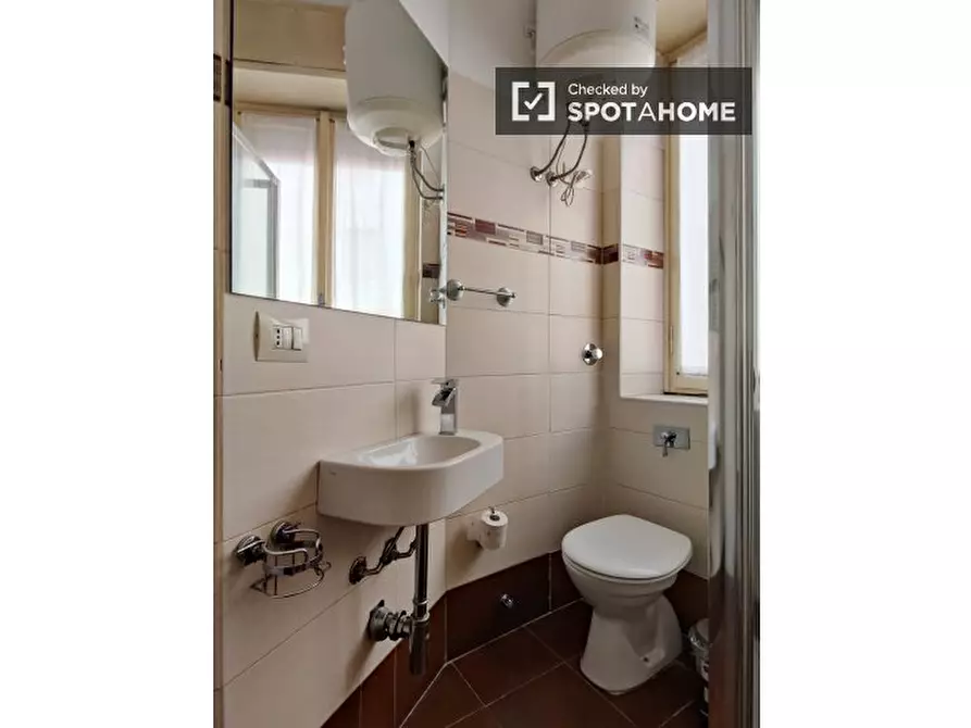 Immagine 8 di Ufficio in affitto  in Via dei Pellegrini a Milano