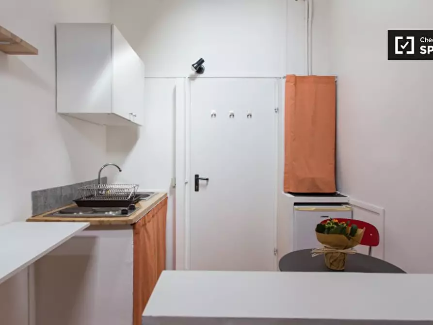 Immagine 2 di Ufficio in affitto  in Viale Giustiniano a Milano