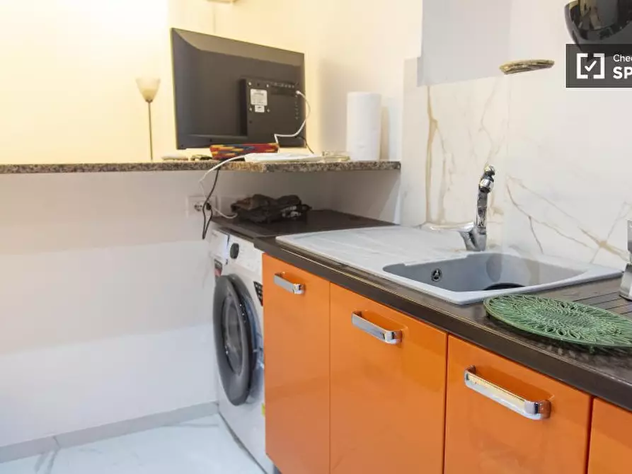 Immagine 11 di Ufficio in affitto  in Piazza Epiro a Roma