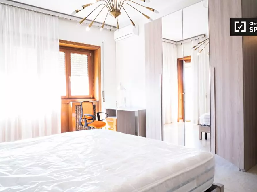 Immagine 14 di Camera condivisa in affitto  in Via Gregorio VII a Roma