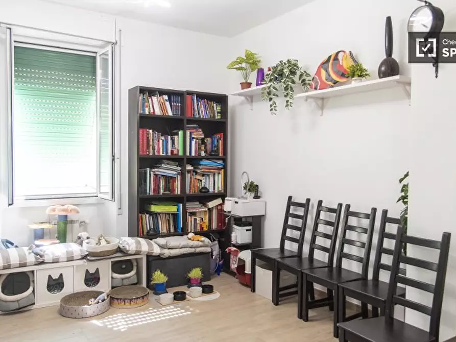 Immagine 16 di Camera condivisa in affitto  in Via Girolamo Benzoni a Roma