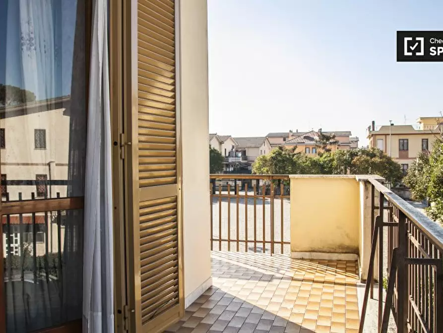 Immagine 6 di Camera condivisa in affitto  in Via Santa Domenica Talao a Roma