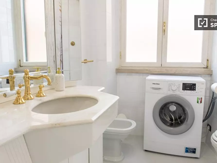 Immagine 12 di Appartamento in affitto  in Largo Pannonia a Roma